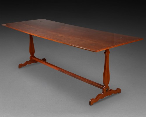 Antiquités - A solid mahogany campaign table, early 19th century