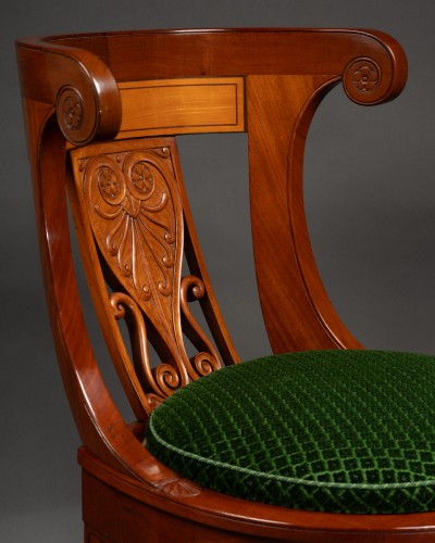 Seating  - A consulat period fauteuil de bureau by Jacob Frères