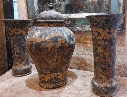 Set of two vases and a covered pot in terracotta 1860