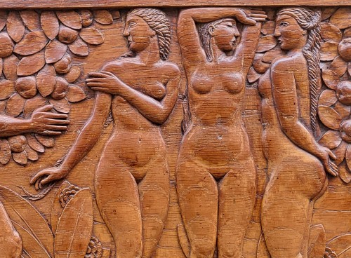 Bas relief en bois Hercule et les pommes d’or atteibué à Emile Monier (1883-1970) - Galerie Saint Martin