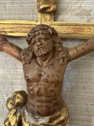 A late 17th century gilded wooden Christ - 