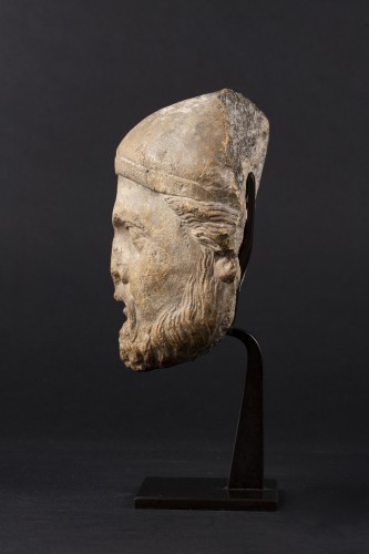 Gothic Head - France End of the 13th early 14th century - 