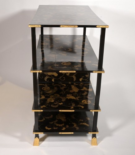 Antiquités - A Japanese lacquer Tana or set of shelves