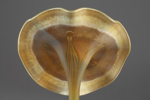 20th century - Vase &quot;Jack in the Pulpit&quot; glass by Louis Comfort TIFFANY NEW YORK 1900