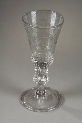 XVIIIe siècle - Grand pokal en verre Allemagne ou Boheme 18e siècle