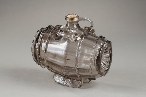 Smoked glass alcohol keg, late 18th century  - 