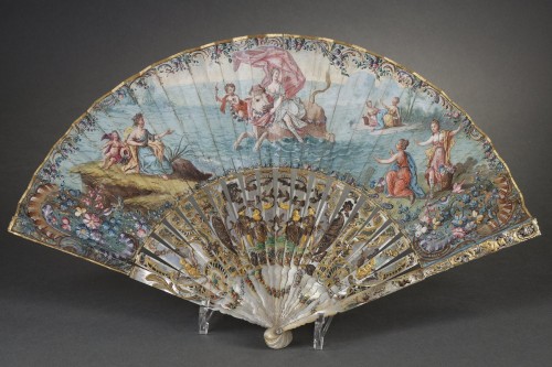  - Mother-of-pearl and gouache fan Enlèvement d&#039;Europe 18th century 