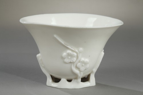 Coupe à libation Blanc de Chine période KANGXI 1662-1722 - Céramiques, Porcelaines Style 