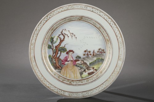 Rarissime assiette à décor érotique, Chine de Commande  XVIIIe siècle v.1740 - Galerie Théorème