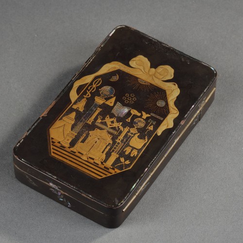 Asian Works of Art  - Masonic box in Japanese lacquer, 18th century