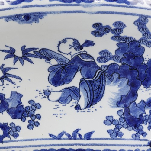 Céramiques, Porcelaines  - Pot-pourri en faïence de Nevers, seconde moitié du XVIIe siècle