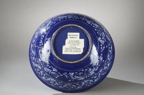 Large &quot;fond bleu Persan&quot; faience bowl from Nevers 17th century - 