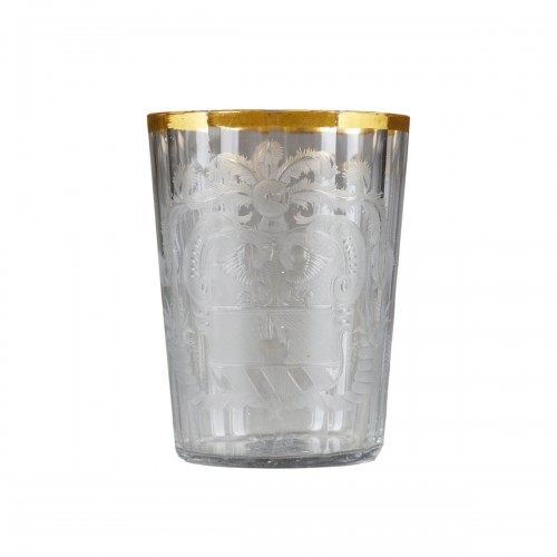 Glass tumbler engraved with the coat of arms of the Magni family of Como 18