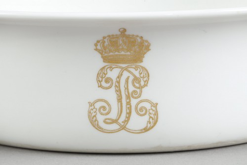 Deux presses à entremets provenant de châteaux Royaux en porcelaine de Sévres - Céramiques, Porcelaines Style Louis-Philippe