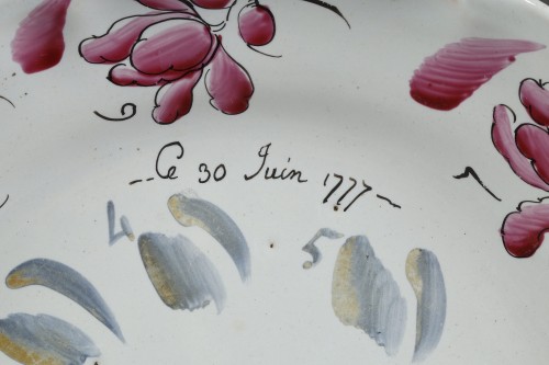 Sample plate Manufacture Levavasseur in Rouen dated 1777 - Porcelain & Faience Style Louis XVI