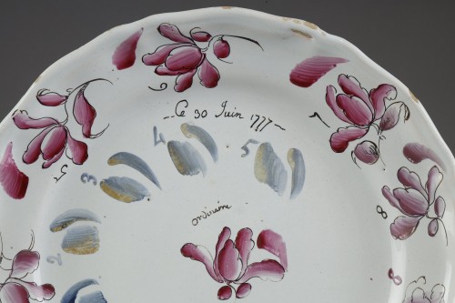 Porcelain & Faience  - Sample plate Manufacture Levavasseur in Rouen dated 1777