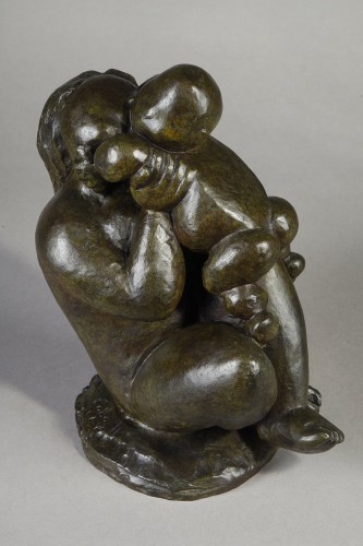 Sculpture  - Motherhood on a base - Baltasar LOBO (1910-1993)