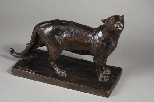 Art Déco - Lioness sniffing - Roger GODCHAUX (1878-1958)