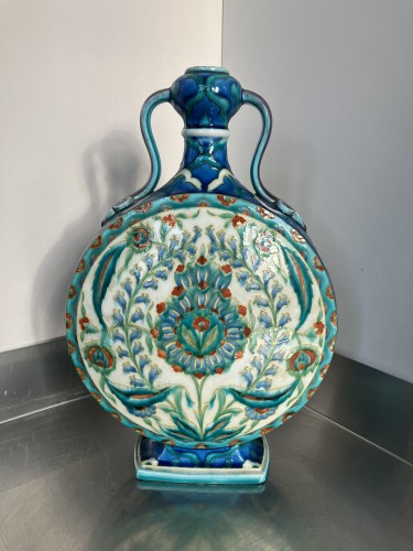 Théodore Deck (1823-1891)   - Gourde en céramique décor Iznik - Céramiques, Porcelaines Style Art nouveau
