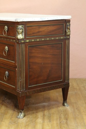 Antiquités - Commode Empire en acajou