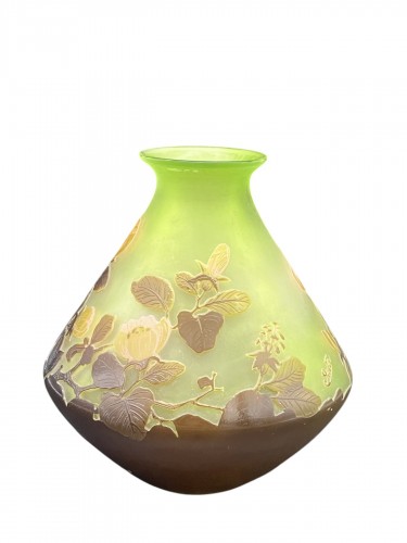 Gallé - Large Art Nouveau Magnolia Vase