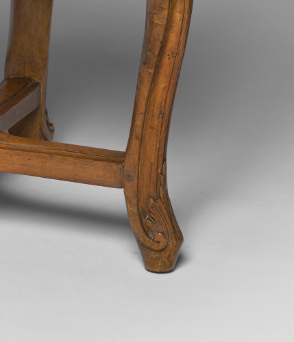 Seating  - An elegant Louis XV stool