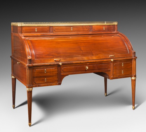 A Louis XVI Mahogany Bureau cylindre stamped Stöckel