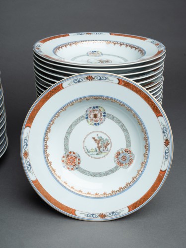 20th century - Important Series Of 72 Plates Model Houqa By Raynaud Limoges 