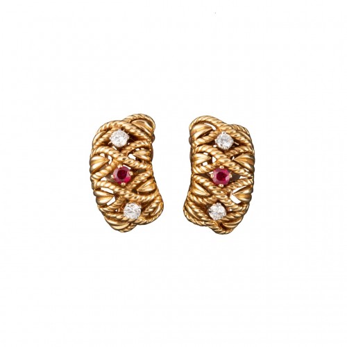 Van Cleef & Arpels earring, 18k gold