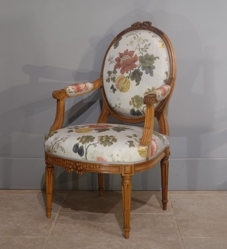 Suite of four Louis XVI armchairs stamped F. Lapierre in Lyon  - Louis XVI