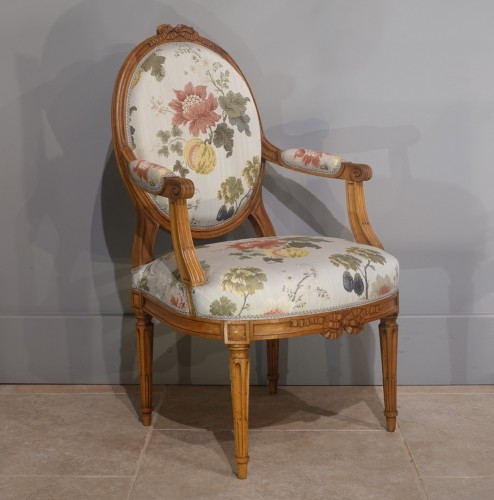 Louis XVI - Suite of four Louis XVI armchairs stamped F. Lapierre in Lyon 
