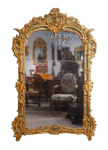 Grand miroir provençal en bois doré d'époque XVIIIe
