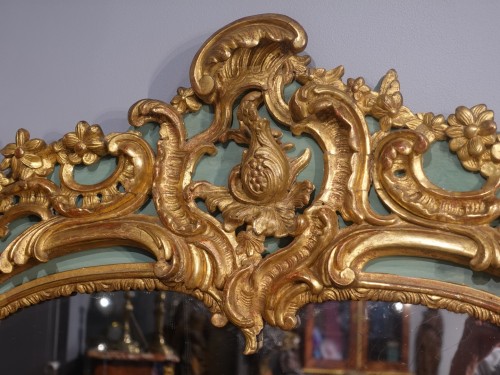 XVIIIe siècle - Grand miroir provençal en bois doré d'époque XVIIIe