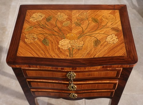 Louis XV - 18th century marquetry chiffonniere table