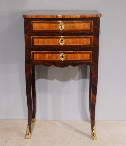 Antiquités - 18th century marquetry chiffonniere table