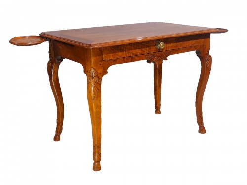 Table à jeux en noyer Louis XV