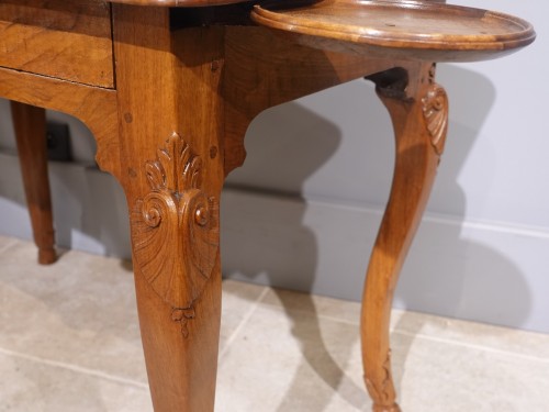 Furniture  - Louis XV walnut games table from the 18th century