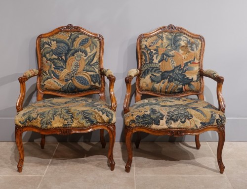 Set of four 18th century Queen&#039;s armchairs - Seating Style Louis XV