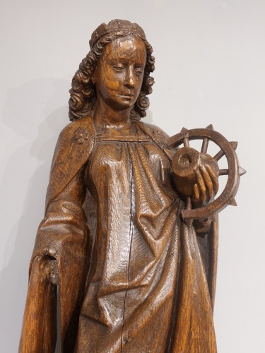 Sculpture of Saint Catherine in carved oak, late 15th century - Middle age