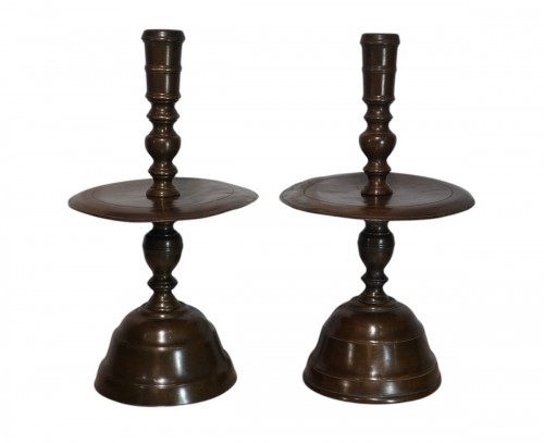 Two bronze candlesticks – Flanders – 17th century