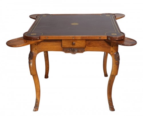 Table à jeux lyonnaise en noyer d'époque XVIIIe siècle