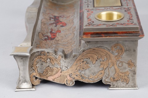 17th century - Louis XIV inkwell in Boulle marquetry with coat of arms