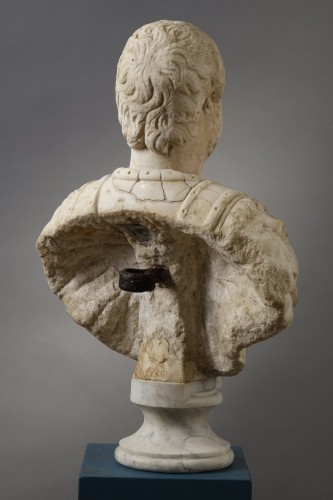 Antiquités - Buste présumé de l'empereur Hadrien Tête du IIe siècle apr JC, buste XVIe-XVIIe