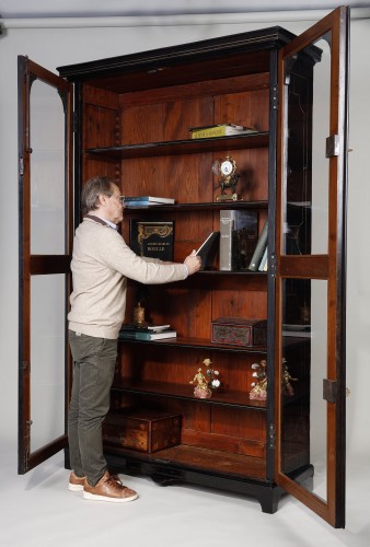 Large Regency period bookcase in blackened wood - 