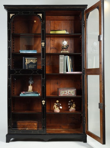 18th century - Large Regency period bookcase in blackened wood