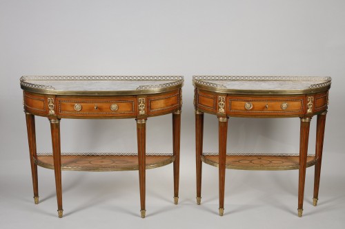 Pair of Half-Moon Consoles in Lemon Wood Stamped Garnier - Louis XVI