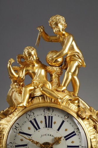 Antiquités - Rocaille clock Louis XV period signed JOUARD