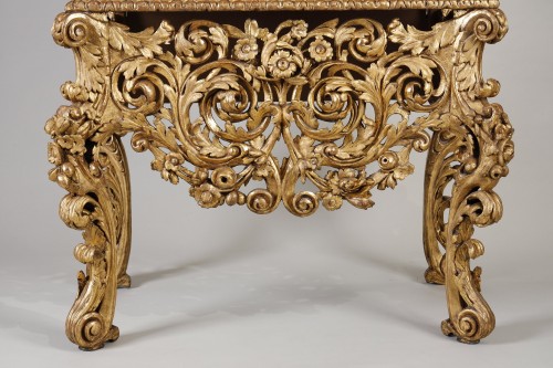 Grand cabinet Edo Avec son piètement baroque du XVIIIe siècle - Mobilier Style 