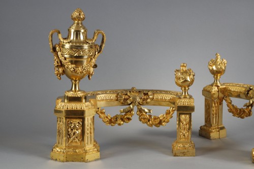 Pair of Louis XVI period andirons in gilded bronze - 