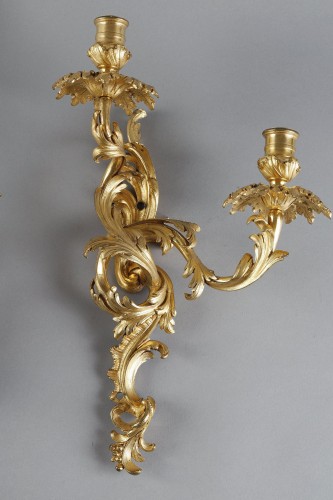 French Regence - Pair of Regency Period Gilt Bronze sconces